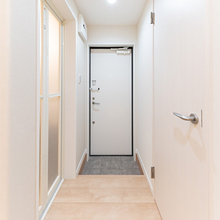 メゾンノワール相模原EAST玄関廊下